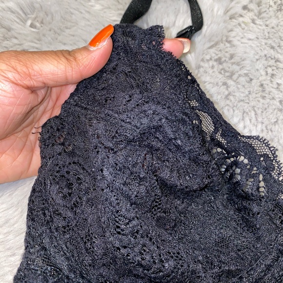 Lace bra - Picture 2 of 5